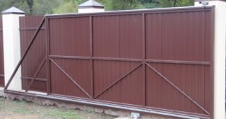 Купить откатные ворота из профнастила Ростов, цена от 1782 руб.