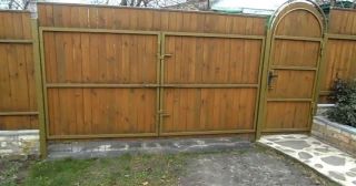 Купить распашные ворота деревянные Ростов, цена от 2778 руб.